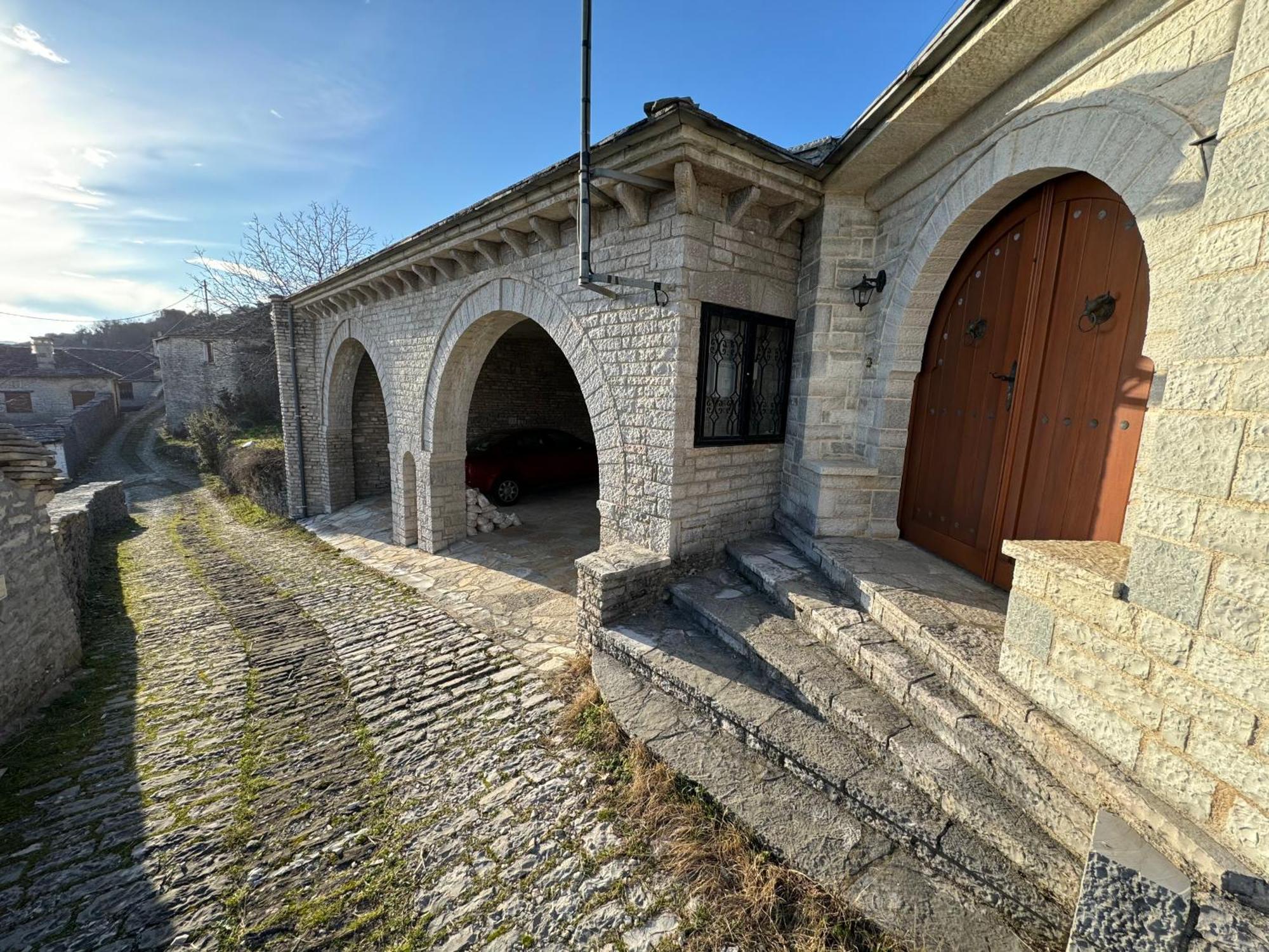 Villa Βίτσα Πετρόκτιστο Αρχοντικό "Ιόλη" Με Θέα Ζαγόρι Exterior foto