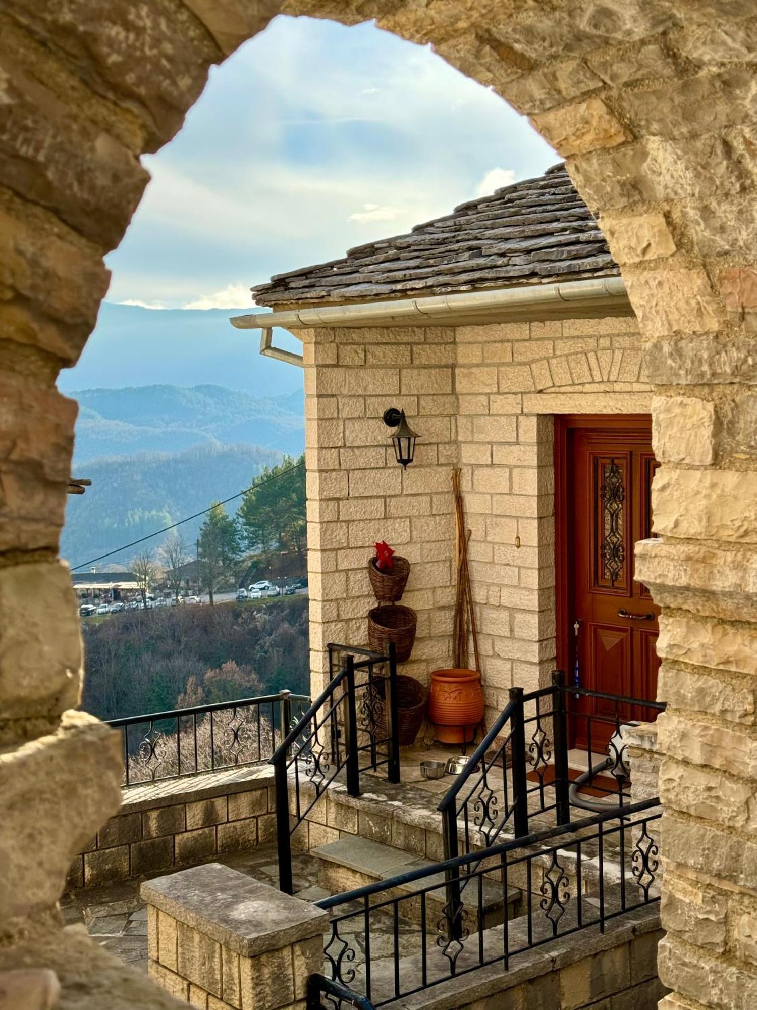 Villa Βίτσα Πετρόκτιστο Αρχοντικό "Ιόλη" Με Θέα Ζαγόρι Exterior foto